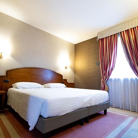 Hotel Rendez Vous Châtillon Buitenkant foto