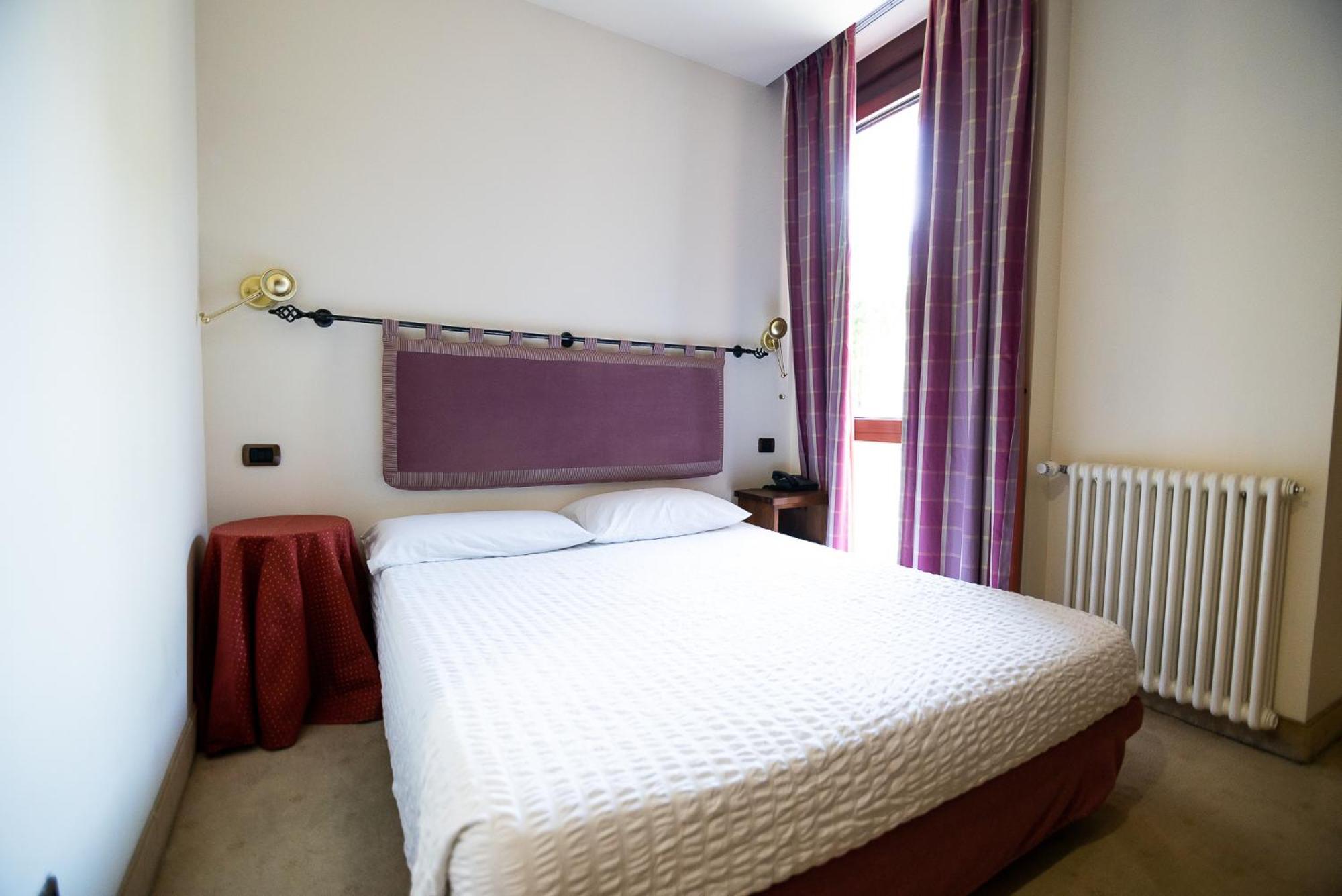 Hotel Rendez Vous Châtillon Buitenkant foto