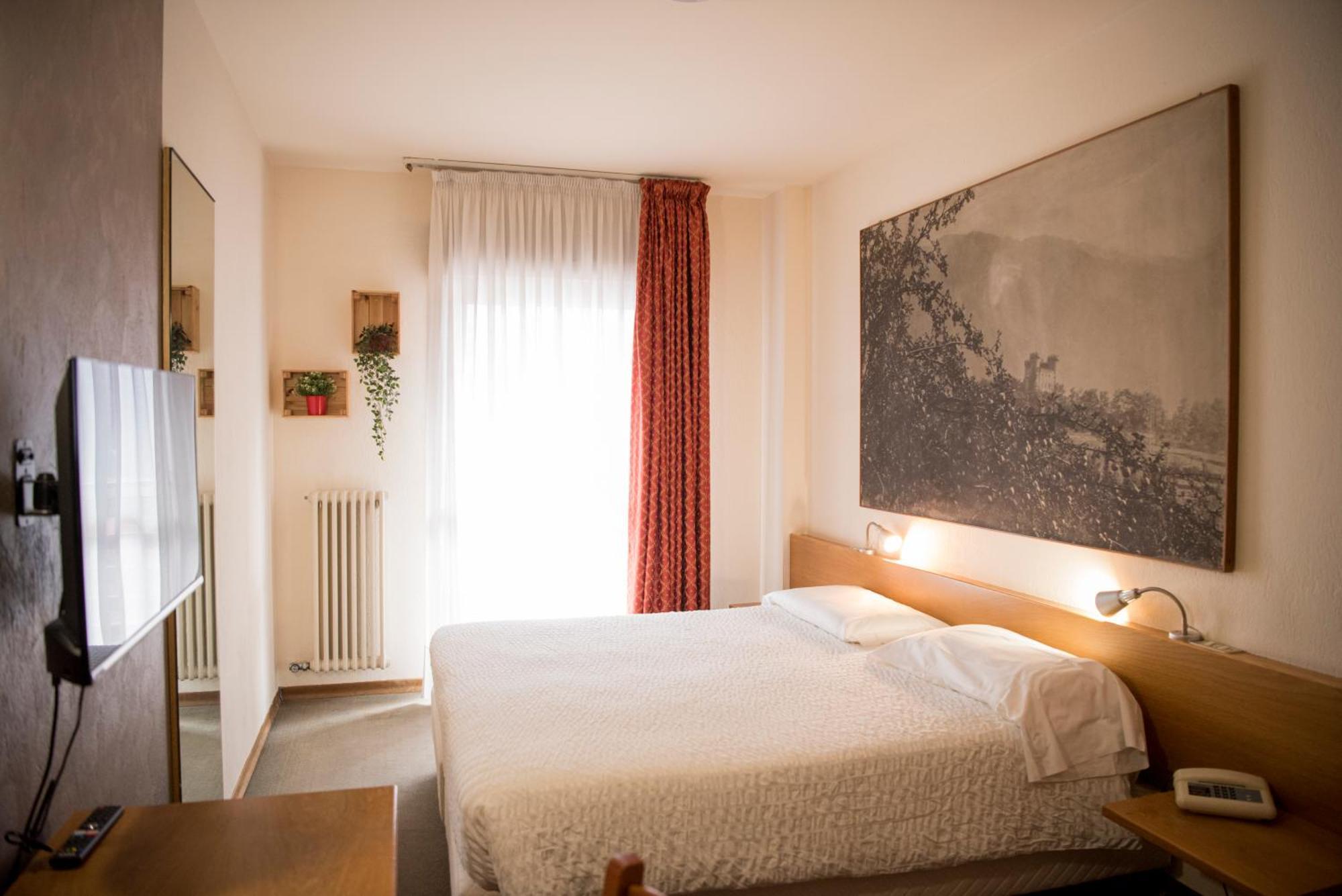Hotel Rendez Vous Châtillon Buitenkant foto